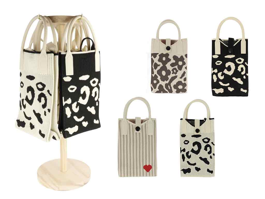 Schultertaschen Carry Darling einzeln und auf Display